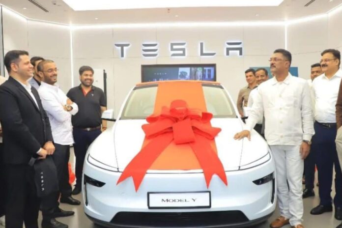 first-tesla-model-y-delivered-in-mumbai;-here’s-who-owns-it-|-video