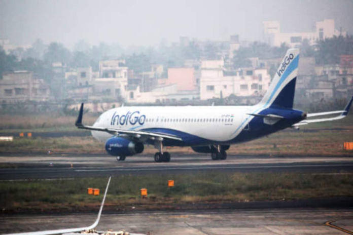 indigo-kochi-abu-dhabi-flight-faces-technical-snag-mid-air;-passengers-deplaned