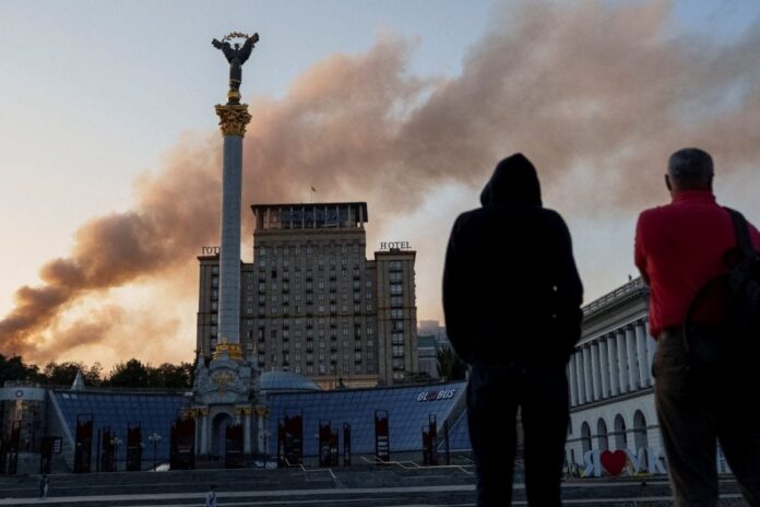 ukraine-govt-building-catches-fire-in-russia’s-drone,-missile-attacks;-3-dead-in-strikes