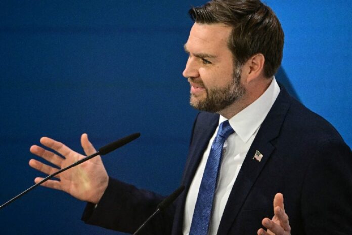 ‘don’t-give-sh*t’:-jd-vance-responds-to-critics-after-us-strike-kills-11