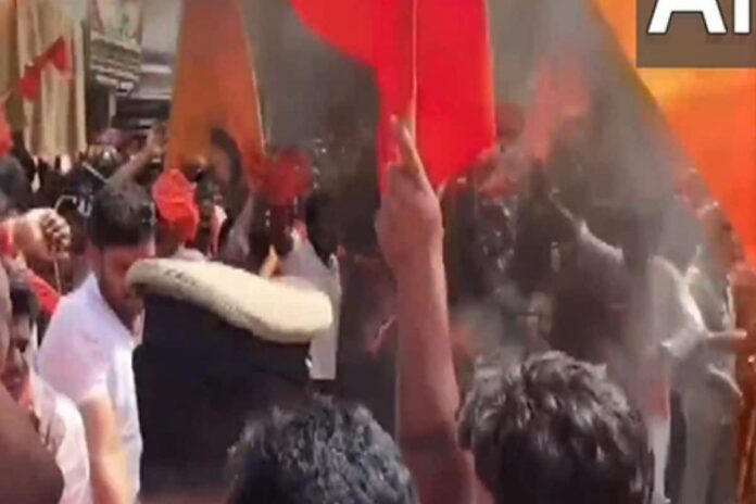 8-injured-in-clashes-during-ganesh-immersion-in-karnataka’s-maddur,-section-144-imposed