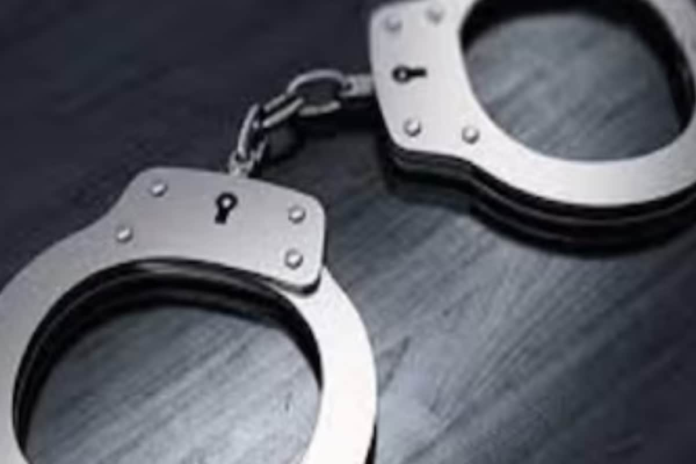 thieves-who-took-shower-after-slitting-woman’s-throat-at-her-hyderabad-residence,-arrested