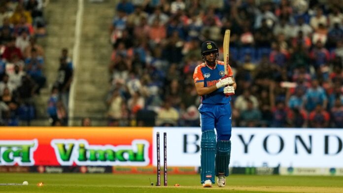 india-vs-pakistan:-can-under-fire-shubman-gill-step-up-and-claim-his-crown?