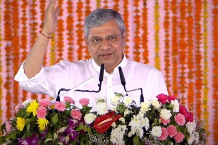 india’s-chip-revolution:-10-projects,-rising-design-innovation-&-road-to-2-nm-technology