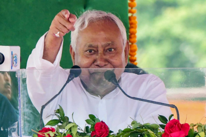 bihar-cm-nitish-kumar-announces-rs-25,000-one-time-allowance-for-vikas-mitras-ahead-of-polls