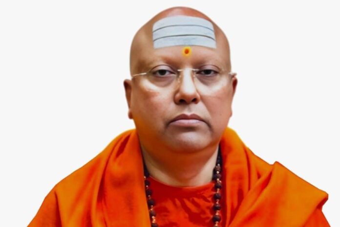 delhi-ashram-baba,-accused-of-sexual-abuse,-claimed-global-writing-fame-and-steve-jobs-backing